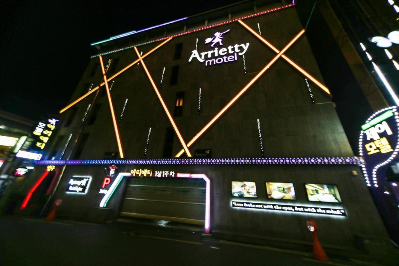 Gyeongju Arrietty Motel Exteriér fotografie